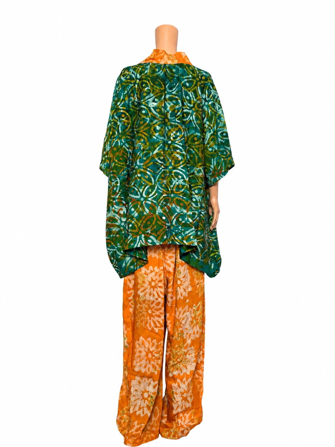 Abstract Floral Adire 2-Piece Tunic and Trousers Set - Image 2